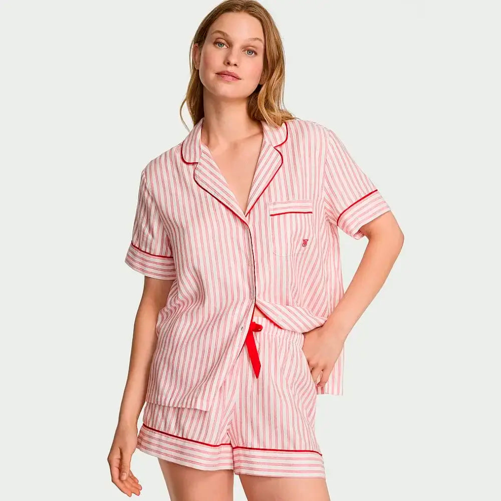Conjunto Pijama Short Franela Blanco con lineas Rojas