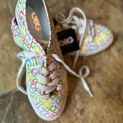 Tenis para dama marca GBG Los Ángeles